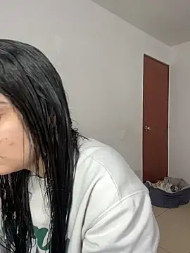 Selena Roa online show from February 2026 04:39:01 PM