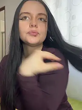 Selena Roa online show from March 2026 04:30:01 PM