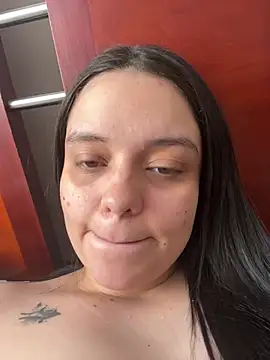 Selena Roa online show from March 2026 03:45:01 PM