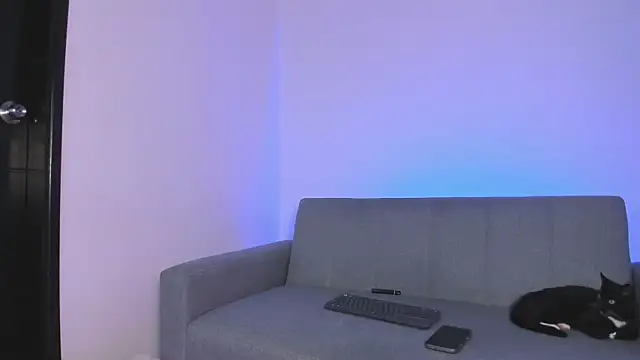 miah storm online show from January 2026 02:18:02 AM