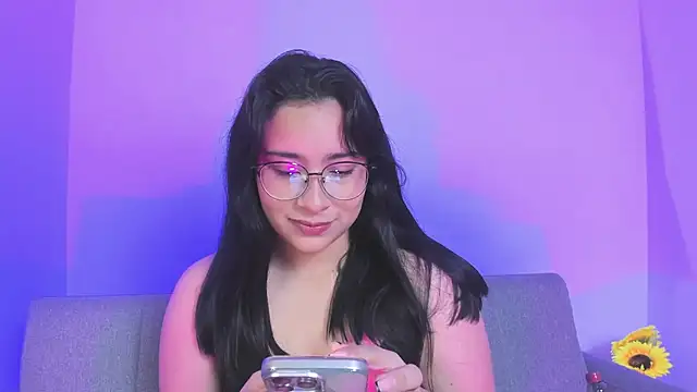 miah storm online show from December 2025 02:18:02 AM