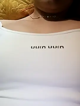 Emili68 online show from October 2025 07:57:02 PM