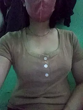 Emili68 online show from November 2025 09:24:01 AM