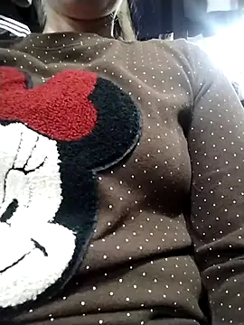 Emili68 online show from February 2026 08:37:02 AM