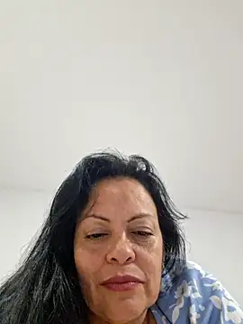 Snapshot of viviana-sexi chatting on June 2026 08:30:02 AM viviana-sexi online show from June 2026 08:30:02 AM