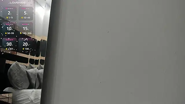 mirandaduboiss online show from June 2026 05:19:01 PM