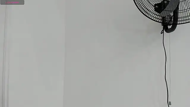 mirandaduboiss online show from April 2026 01:07:01 PM