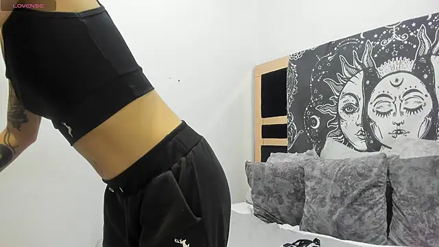 mirandaduboiss online show from March 2026 05:03:02 PM