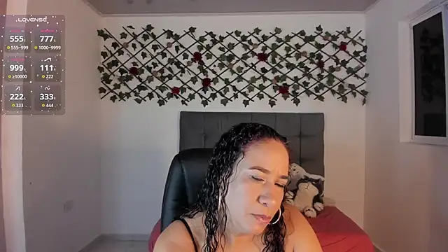 Snapshot of Karly_Closson chatting on November 2025 03:16:02 AM Karly Closson online show from November 2025 03:16:02 AM