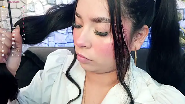 Snapshot of mia_roux1 chatting on November 2025 05:34:02 PM mia roux1 online show from November 2025 05:34:02 PM