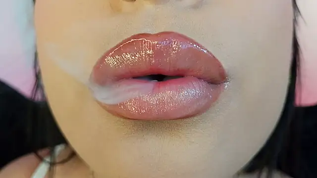 mia roux1 online show from April 2026 11:57:01 PM