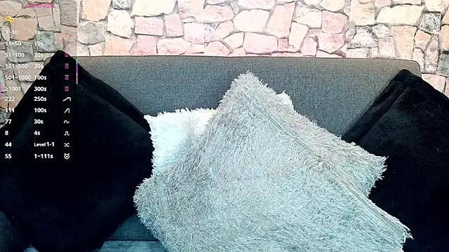 Snapshot of mia_roux1 chatting on November 2025 05:07:02 PM mia roux1 online show from November 2025 05:07:02 PM