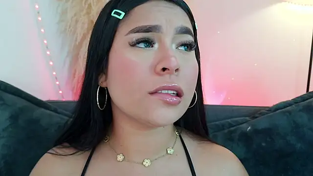 mia roux1 online show from April 2026 08:12:02 PM