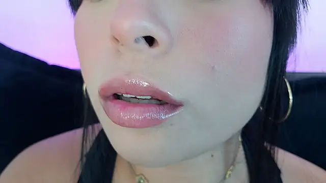 mia roux1 online show from May 2026 10:51:02 PM