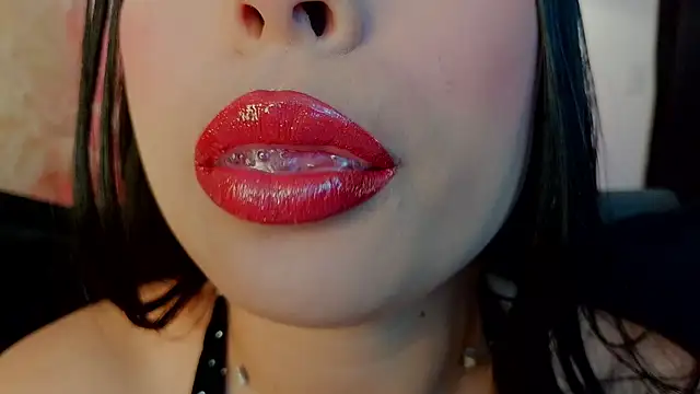 Snapshot of mia_roux1 chatting on January 2026 11:22:01 PM mia roux1 online show from January 2026 11:22:01 PM