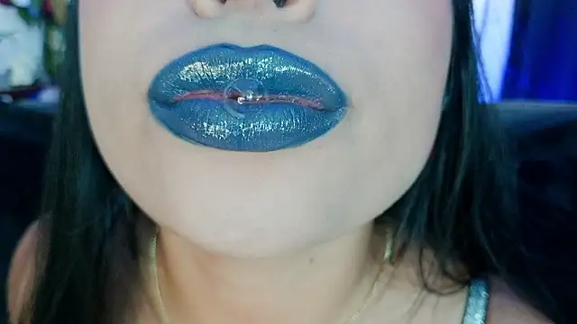 mia roux1 online show from March 2026 02:04:02 AM