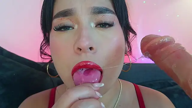 mia roux1 online show from April 2026 10:44:02 PM