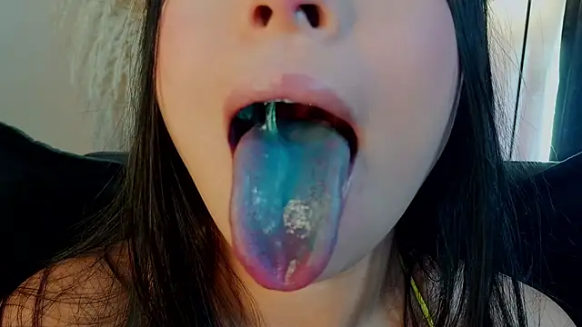 Snapshot of mia_roux1 chatting on January 2026 09:07:02 PM mia roux1 online show from January 2026 09:07:02 PM