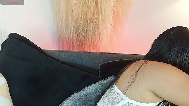 Snapshot of mia_roux1 chatting on July 2026 11:29:01 PM mia roux1 online show from July 2026 11:29:01 PM