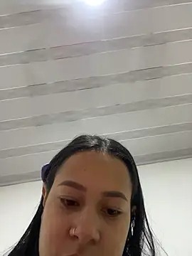 Snapshot of PaulaCruz01 chatting on October 2025 11:47:01 PM PaulaCruz01 online show from October 2025 11:47:01 PM