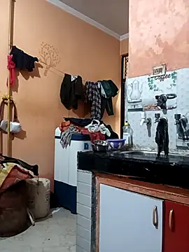 Virgin18year old online show from December 2025 01:32:02 AM