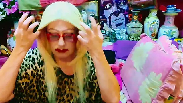 horni4luv online show from November 2025 11:25:02 PM