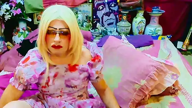 horni4luv online show from November 2025 10:32:01 PM