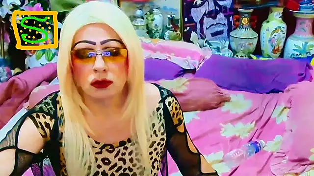 horni4luv online show from December 2025 12:00:01 AM