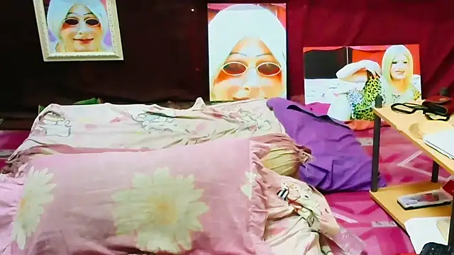 horni4luv online show from April 2026 11:08:01 PM