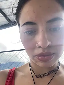 Chuchii05 online show from February 2026 03:32:02 PM