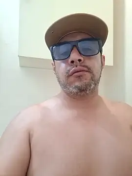 Snapshot of Manu2412 chatting on October 2025 05:19:02 AM Manu2412 online show from October 2025 05:19:02 AM