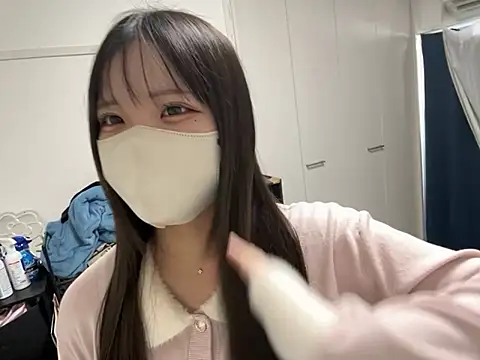 pomu chan online show from November 2025 04:23:02 AM