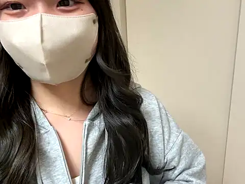 pomu chan online show from November 2025 11:57:02 AM