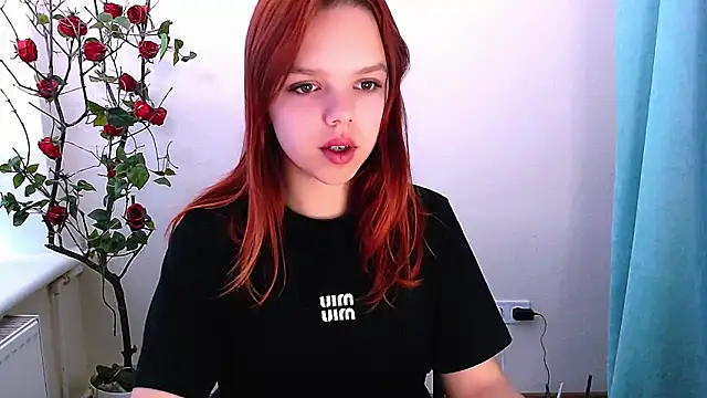 Snapshot of bunny_bloom chatting on November 2025 05:00:02 AM bunny bloom online show from November 2025 05:00:02 AM