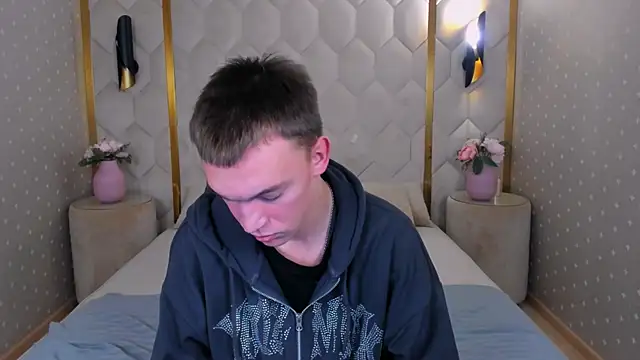 Snapshot of Derek_Banville chatting on November 2025 01:03:01 PM Derek Banville online show from November 2025 01:03:01 PM