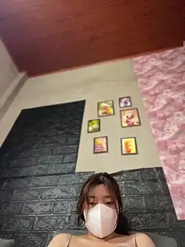 kitty-20x online show from April 2026 06:40:01 AM