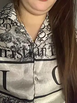 Snapshot of helo-kitty chatting on February 2026 01:30:01 PM helo-kitty online show from February 2026 01:30:01 PM