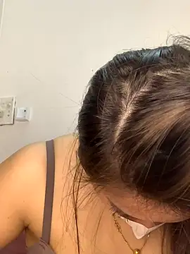 Snapshot of helo-kitty chatting on November 2025 02:38:02 PM helo-kitty online show from November 2025 02:38:02 PM