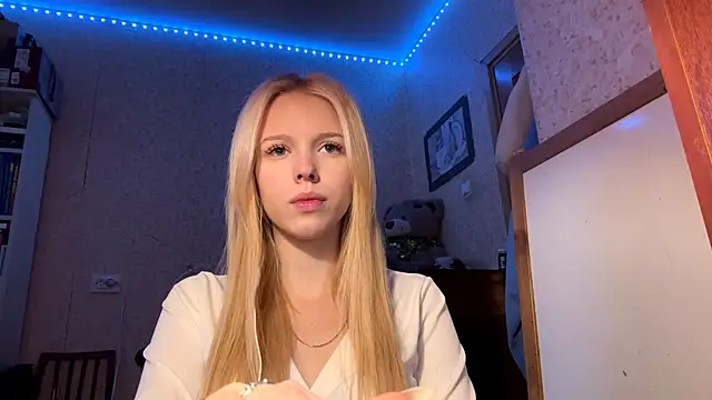 LiltedLube online show from November 2025 09:01:01 AM