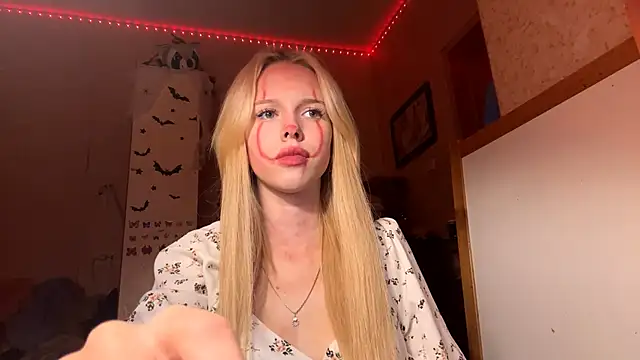 LiltedLube online show from November 2025 08:47:02 PM