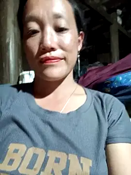 Snapshot of Phantamay chatting on October 2025 12:27:01 PM Phantamay online show from October 2025 12:27:01 PM