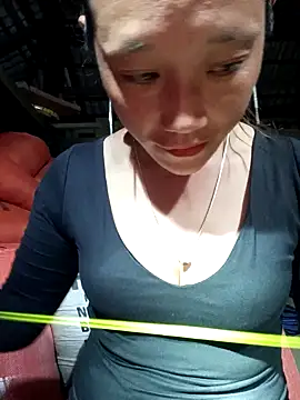 Snapshot of Phantamay chatting on October 2025 12:04:01 PM Phantamay online show from October 2025 12:04:01 PM