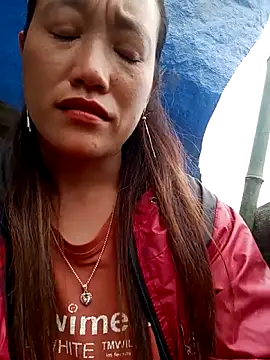 Snapshot of Phantamay chatting on November 2025 05:00:02 AM Phantamay online show from November 2025 05:00:02 AM