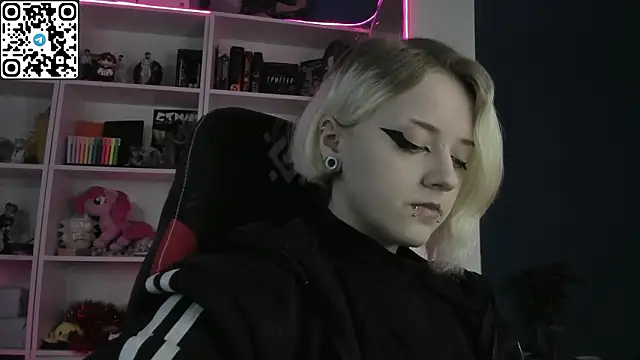 Holy Mistress S online show from February 2026 09:44:02 AM