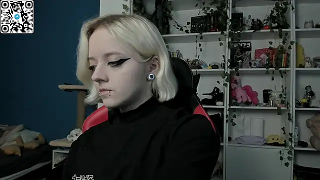 Holy Mistress S online show from December 2025 09:20:02 AM