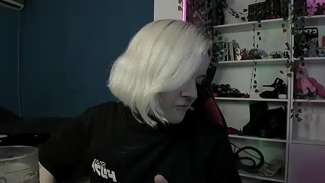 Holy Mistress S online show from November 2025 09:24:02 AM