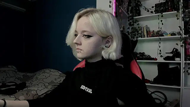 Holy Mistress S online show from November 2025 09:35:02 AM