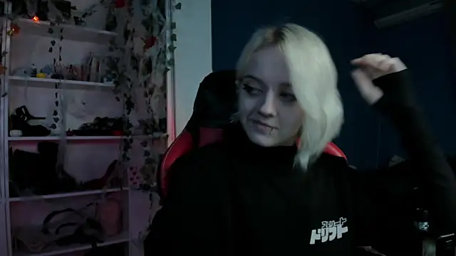 Holy Mistress S online show from October 2025 10:25:02 AM