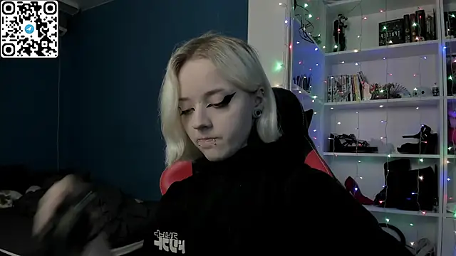 Holy Mistress S online show from December 2025 10:32:02 AM