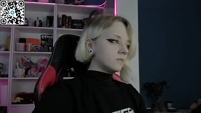 Holy Mistress S online show from March 2026 09:25:01 AM